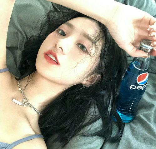 网红吃瓜搞笑头像图片女,女生们的欢乐表情包盛宴